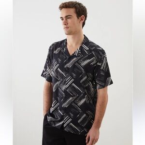 Zara Black and White Patterned Men button down shirt